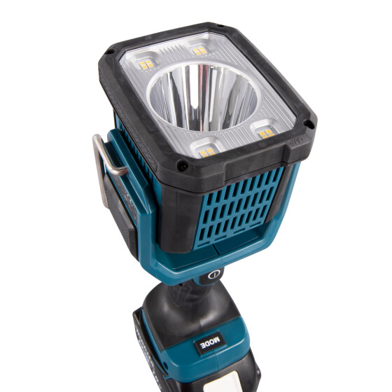 Makita LED-Akku-Handstrahler LXT 71.000 lx 1.250 lm DEBDML812