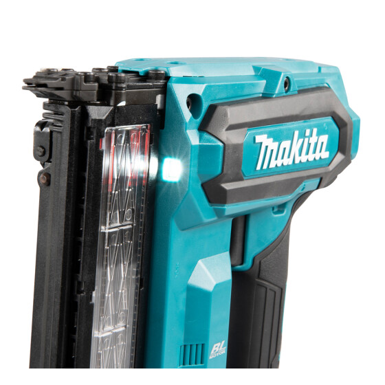 Makita Akku-Stauchkopfnagler XGT 40V max. 18ga 15-40 mm FN001GZ