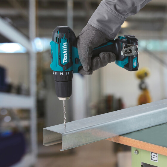 Makita Akku-Schlagbohrschrauber 12V max. 30 Nm 0-1.700 min-1 HP333DSAW