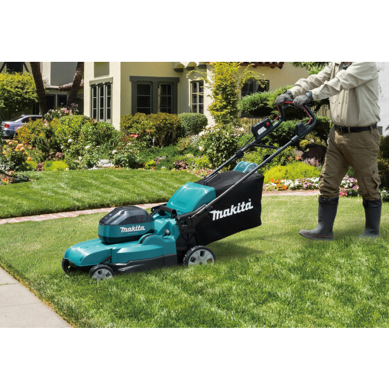 Makita Akku-Rasenmäher 64V max. 53 cm 70 l LM002JM101