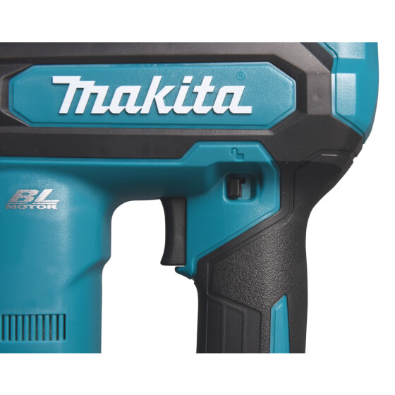 Makita Akku-Stiftnagler 40V max. 15-35 mm PT001GZ