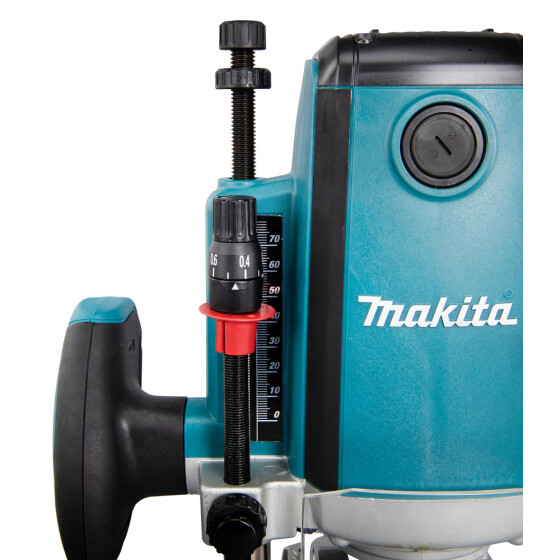 Makita Oberfräse RP1802XJ