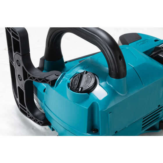 Makita Akku-Kettensäge 40V max. 24,8 m/s 25 cm UC002GM101