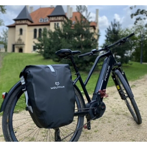 Wolfman 2in1 Fahrradtasche 23-28L Flexibles Volumen - 100% Wasserdicht  - Gepäckträgertasche