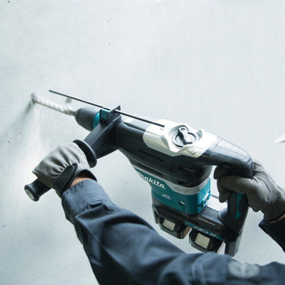 Makita Akku-Kombihammer 2x18V SDS-MAX 40 mm 8,0 J DHR400ZKUN