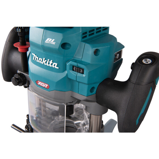 Makita Akku-Oberfräse XGT 40V max. 12 mm 8.000-25.000 min-1 RP001GZ