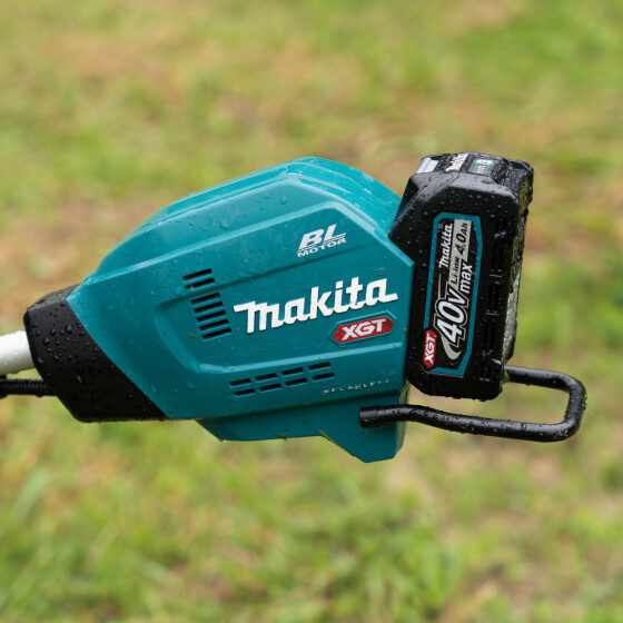 Makita Akku-Freischneider XGT 40V max. 255-430 mm 0-7.000 min-1 UR006GZ06