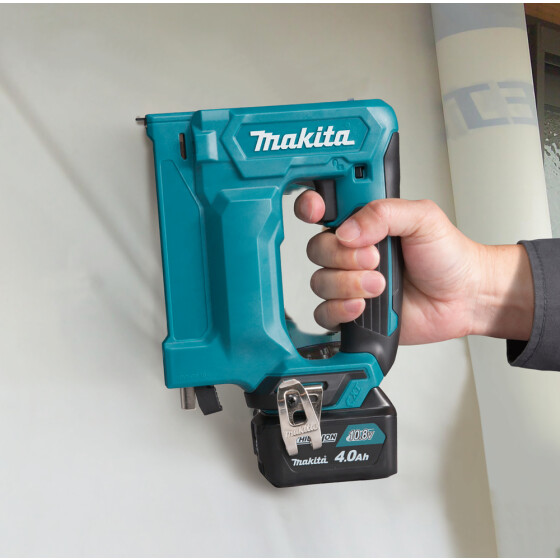 Makita Akku-Tacker 12V max. 7-10 mm 150 Stück ST113DSMJ