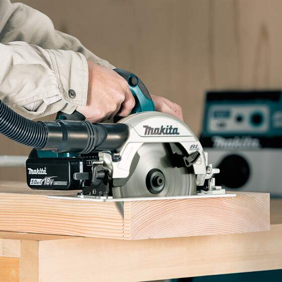 Makita Akku-Handkreissäge 18V 57 mm 5.000 min-1 DHS660Z