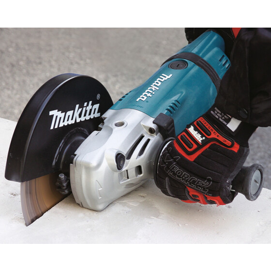 Makita Winkelschleifer 2.400 W 230 mm 6.600 min-1 GA9030RF01