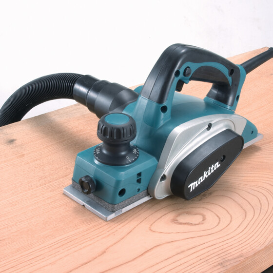 Makita Falzhobel 620 W 82 mm KP0800J