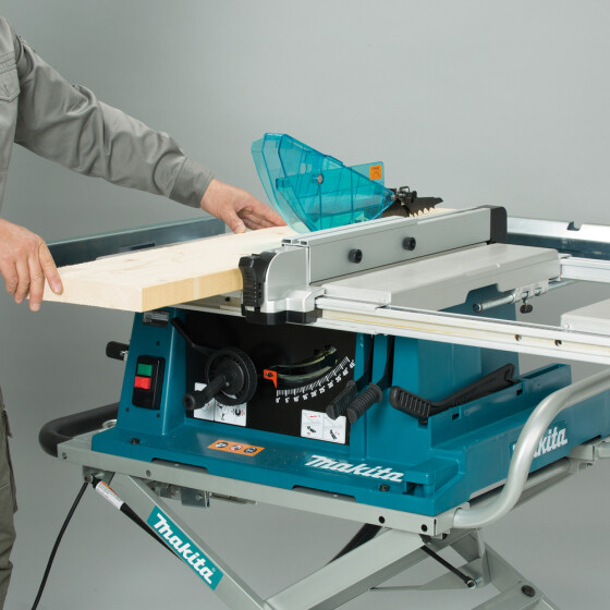 Makita Tischkreissäge 93 mm 1.650 W 260 mm 2704N