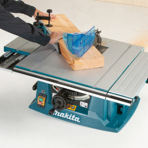 Makita Tischkreissäge inkl. Untergestell 1.500 W 260 mm MLT100NX1